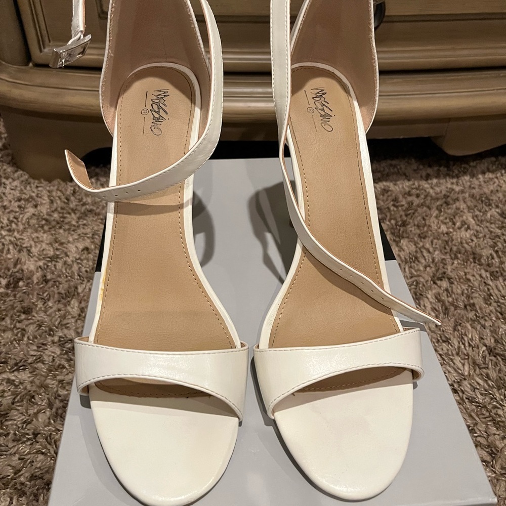 White target brand heels size 11